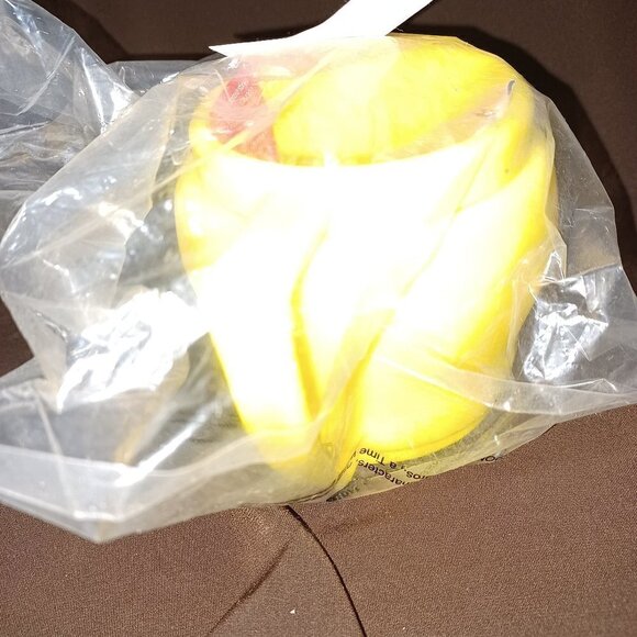 LOONEY TUNES by WARNER BROS.TWEETY BIRD CUP FROM McDonald's 1994 - Picture 2 of 4